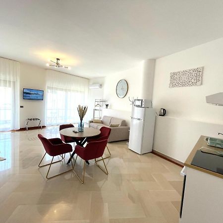 Trani Suite - Moro 10 Exterior photo