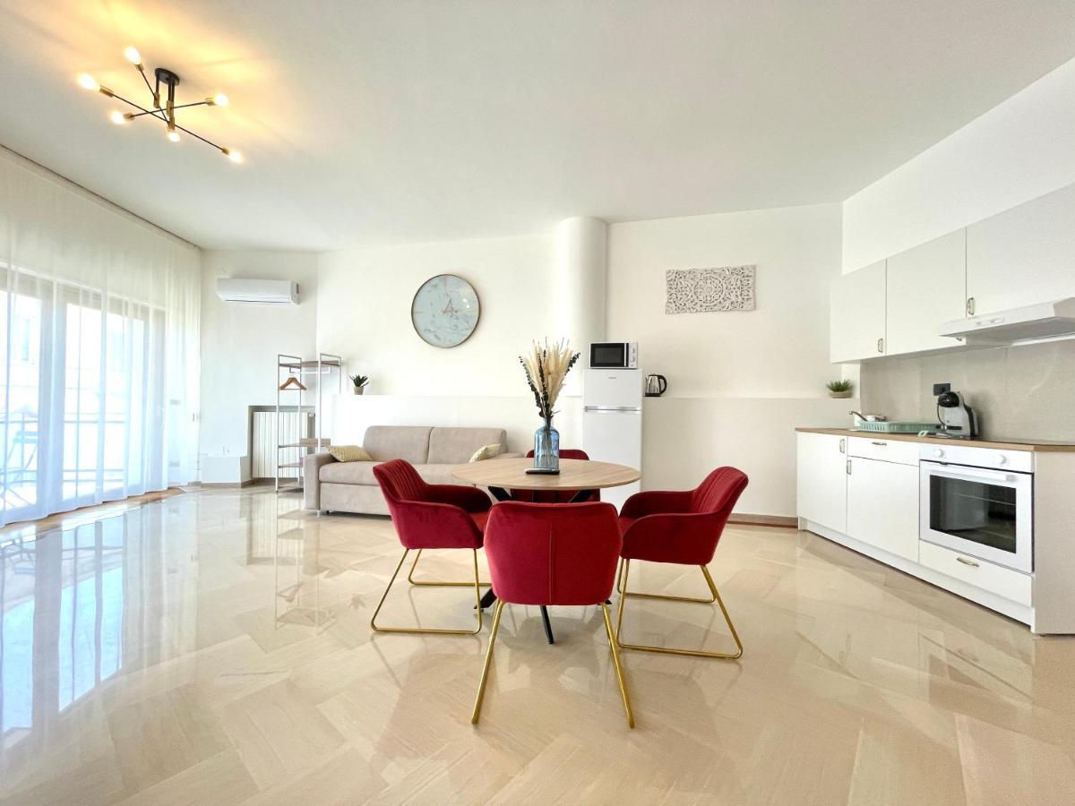 Trani Suite - Moro 10 Exterior photo