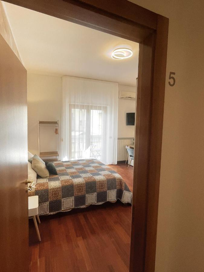 Trani Suite - Moro 10 Exterior photo